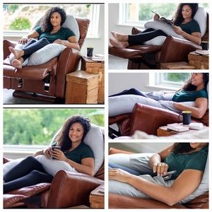 LEACHCO Snoodle Pillow/NEW